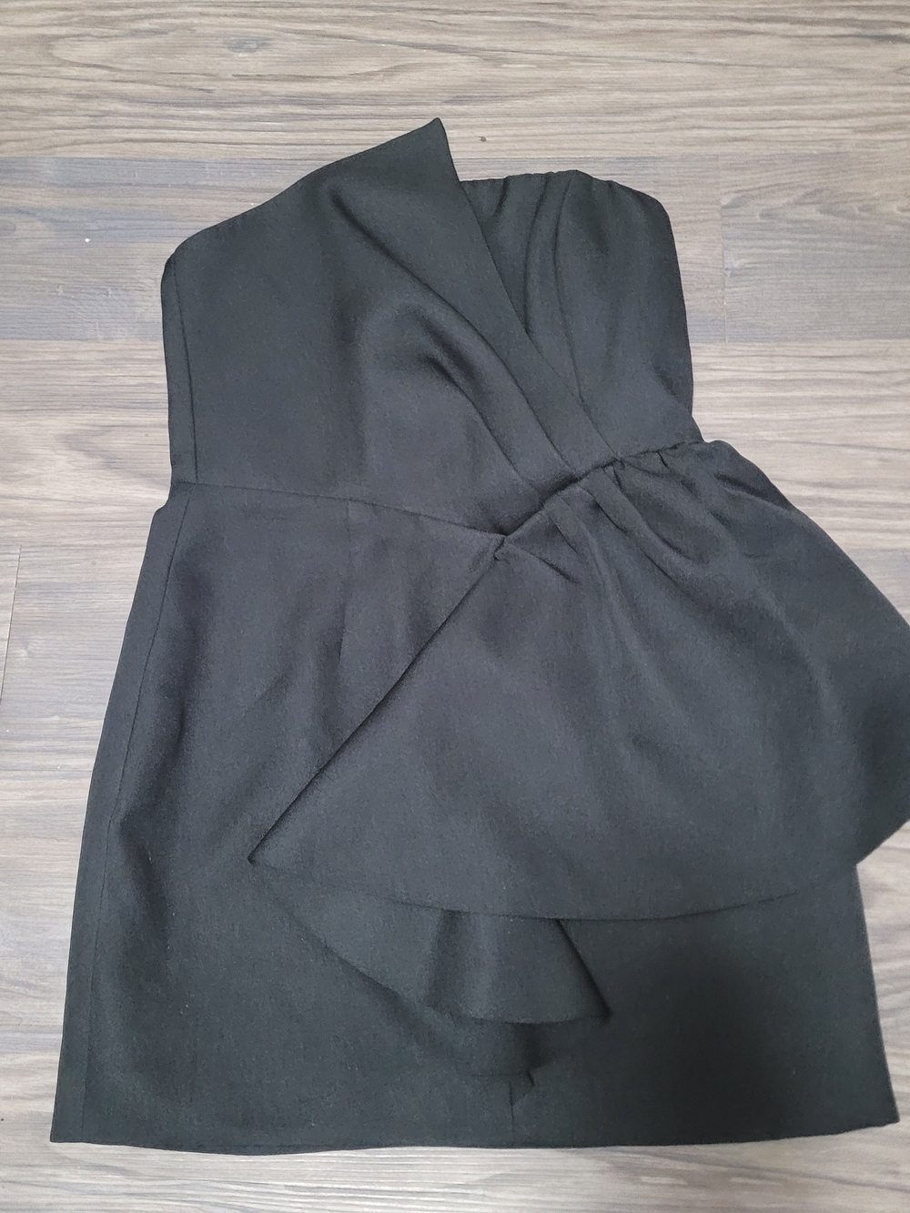 ELLIATT Zuri Strapless Mini Dress black cascading side ruffle M Revolve Evening - Picture 3 of 9